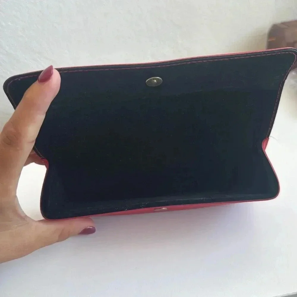 Guess stylish red